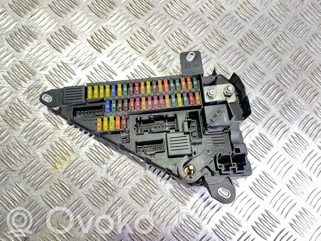 BMW 5 E60 E61 Drošinātāju bloks 