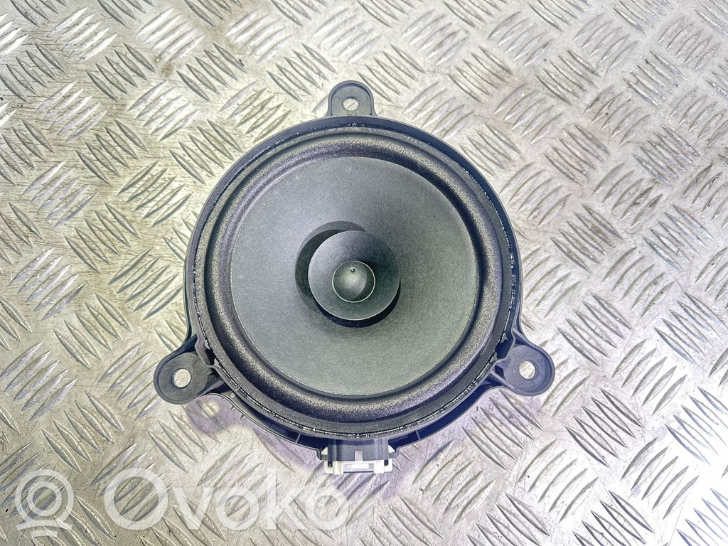 Mazda 6 Takaoven kaiutin 