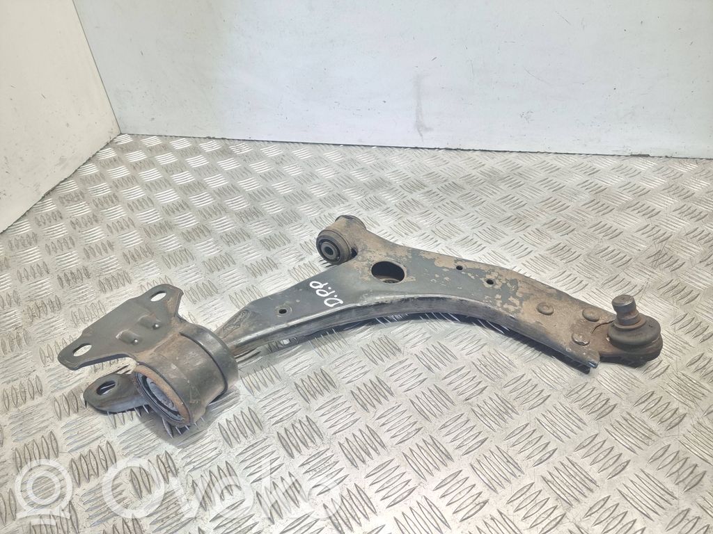 Ford Focus Front lower control arm/wishbone 