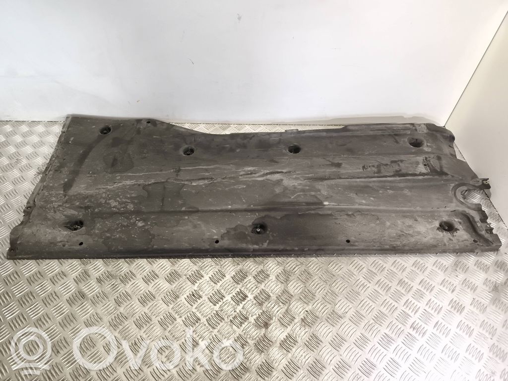 Volkswagen PASSAT B8 Protección inferior lateral 