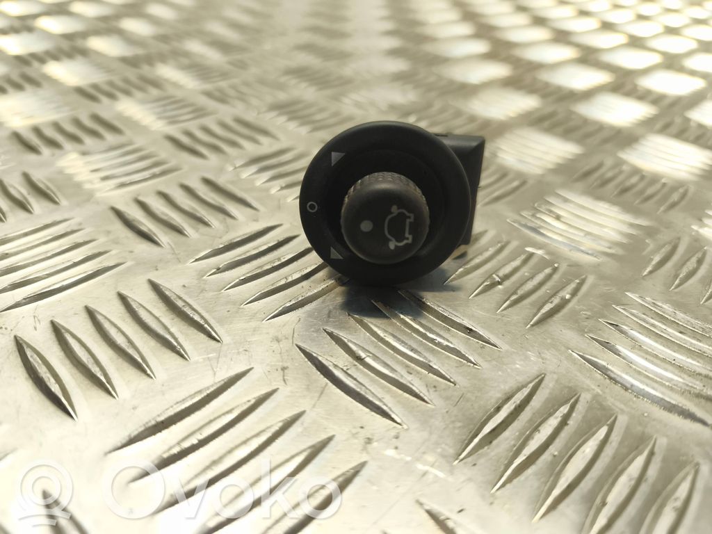 Ford Fiesta Wing mirror switch 