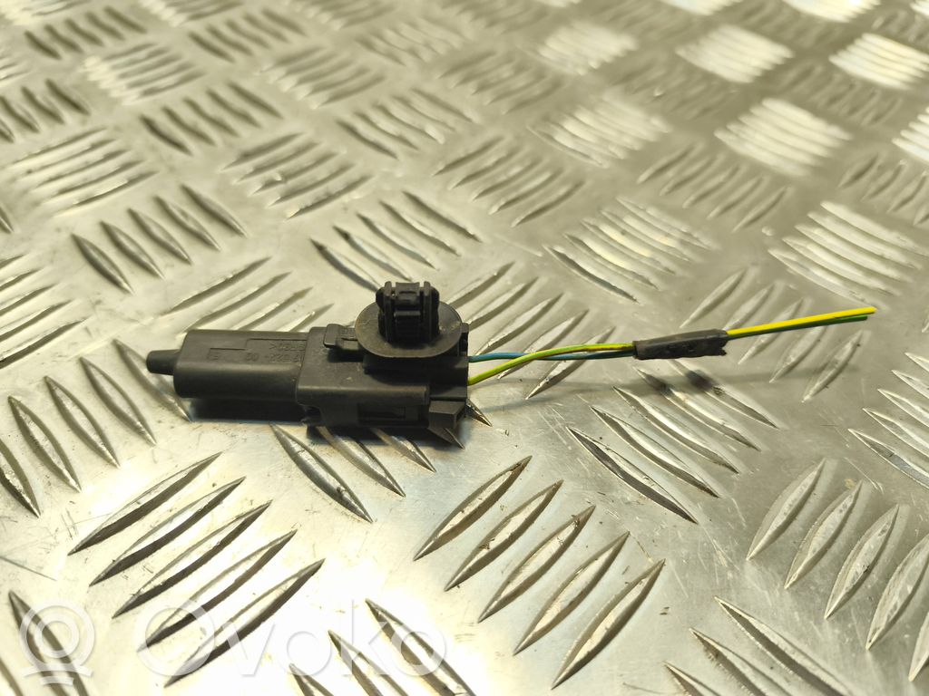 Ford Fiesta Outside/exterior temperature sensor 
