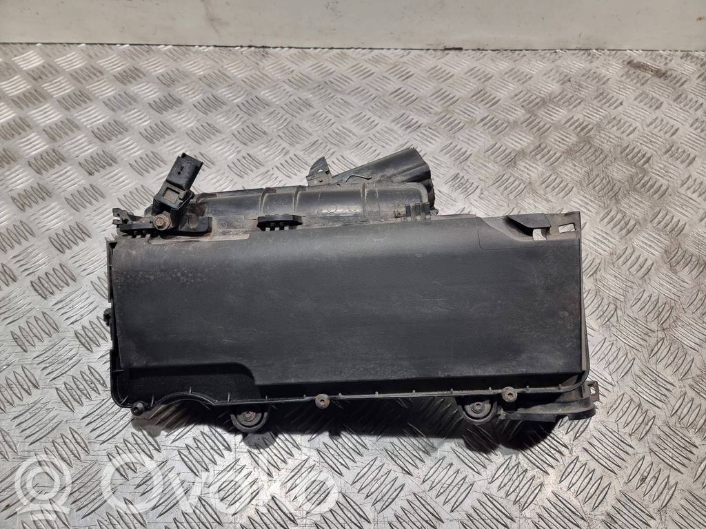 Ford Fiesta Air filter box 