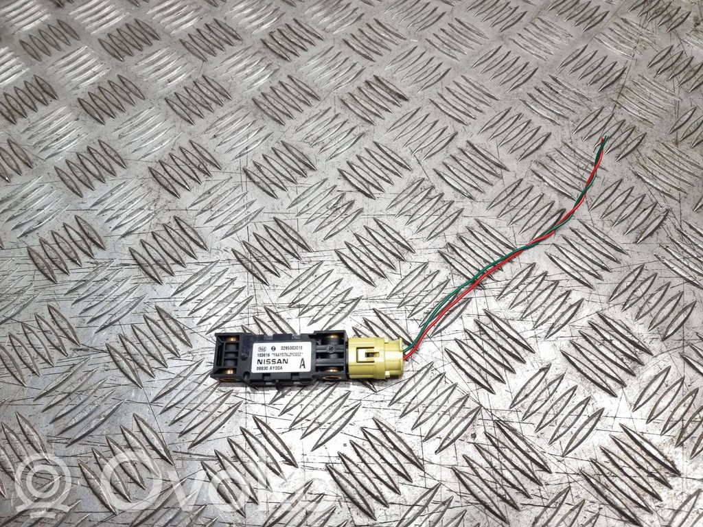 Nissan Note (E11) Airbag deployment crash/impact sensor 
