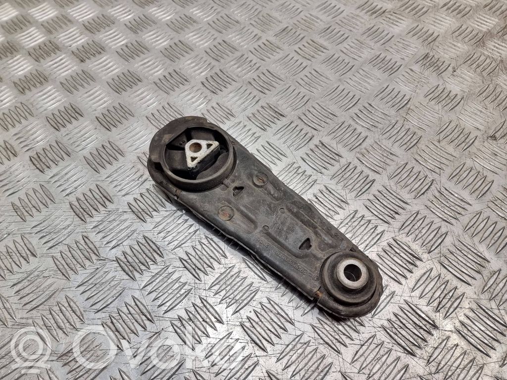 Nissan Note (E11) Engine mount bracket 