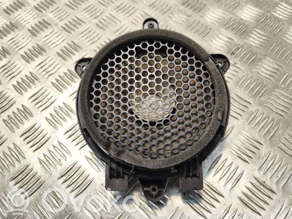 Takaoven kaiutin   04685967AD