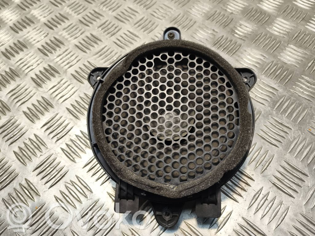 Altavoz de la puerta trasera   04685967AD