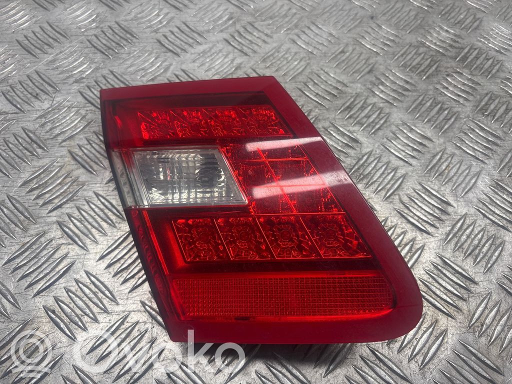 Mercedes-Benz E W212 Luci posteriori del portellone del bagagliaio 