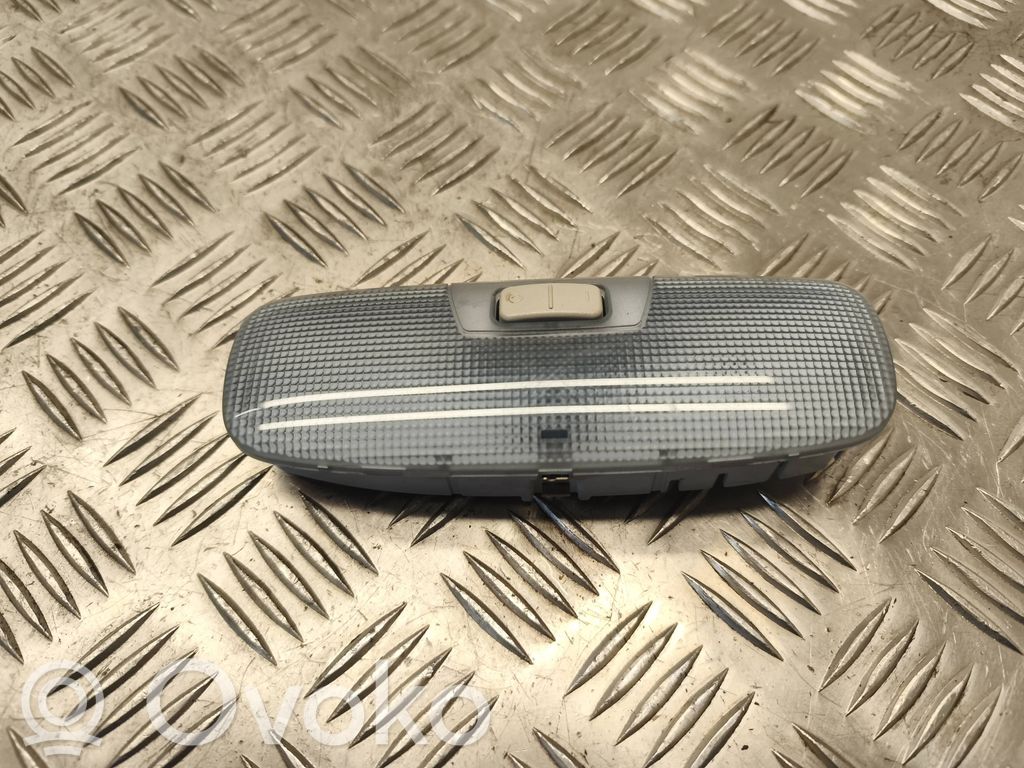Ford Fiesta Luz del asiento trasero 