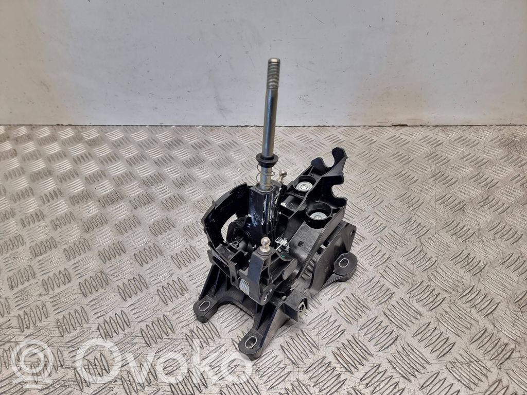Ford Focus Pavarų perjungimo mechanizmas (kulisa) 