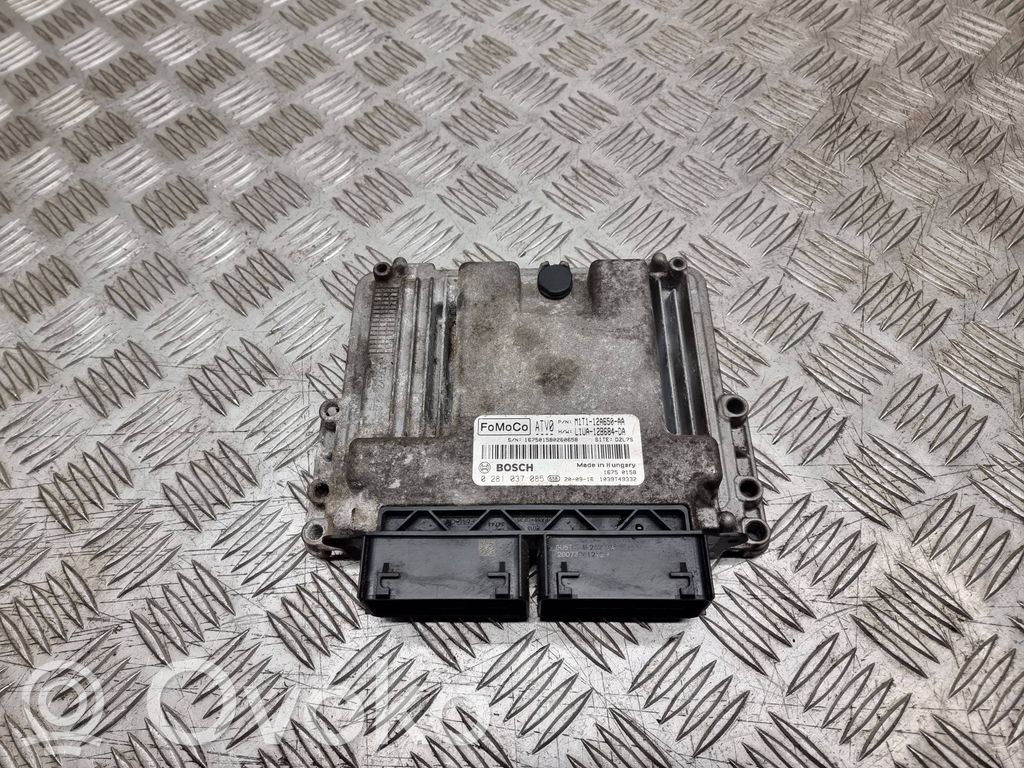 Ford Focus Engine control unit/module 