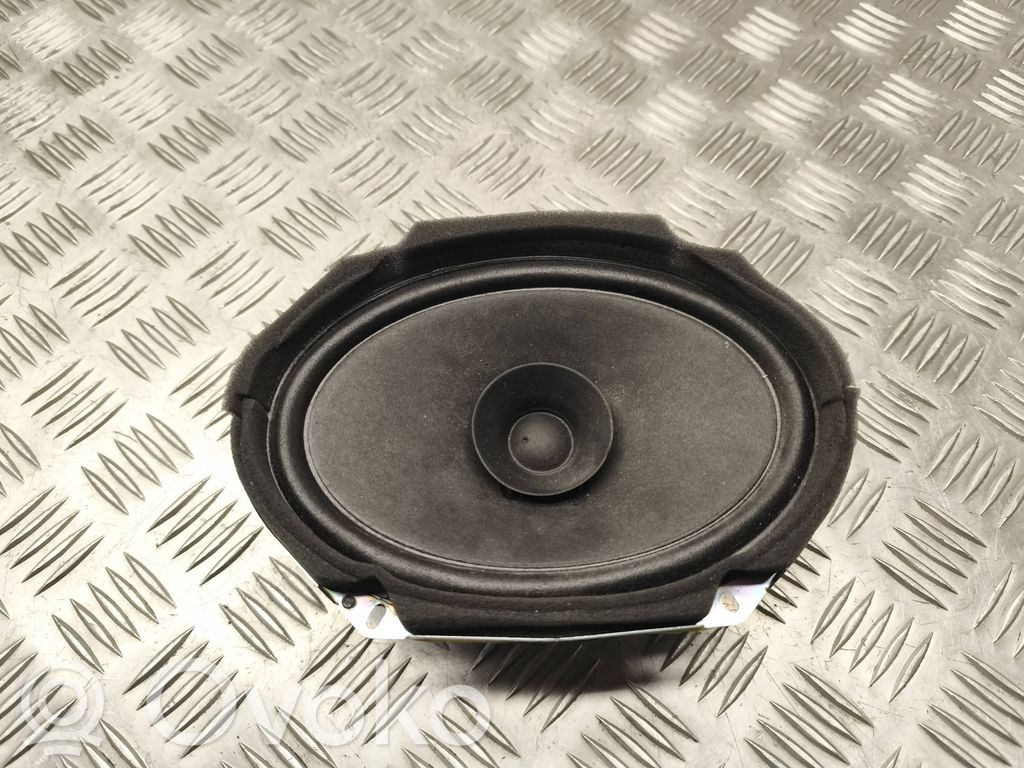 Etuoven kaiutin   C23566960
