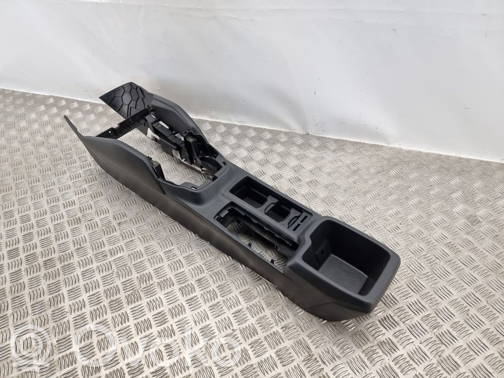 Ford Focus Center console 