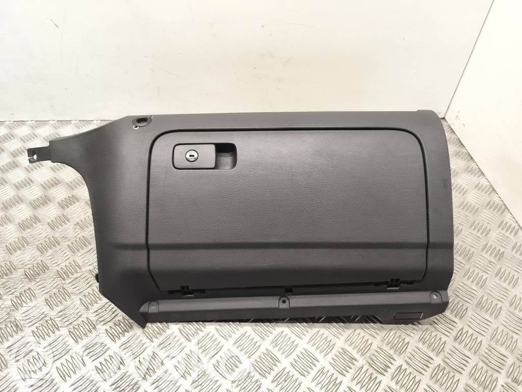 Volkswagen Golf V Juego guantera 