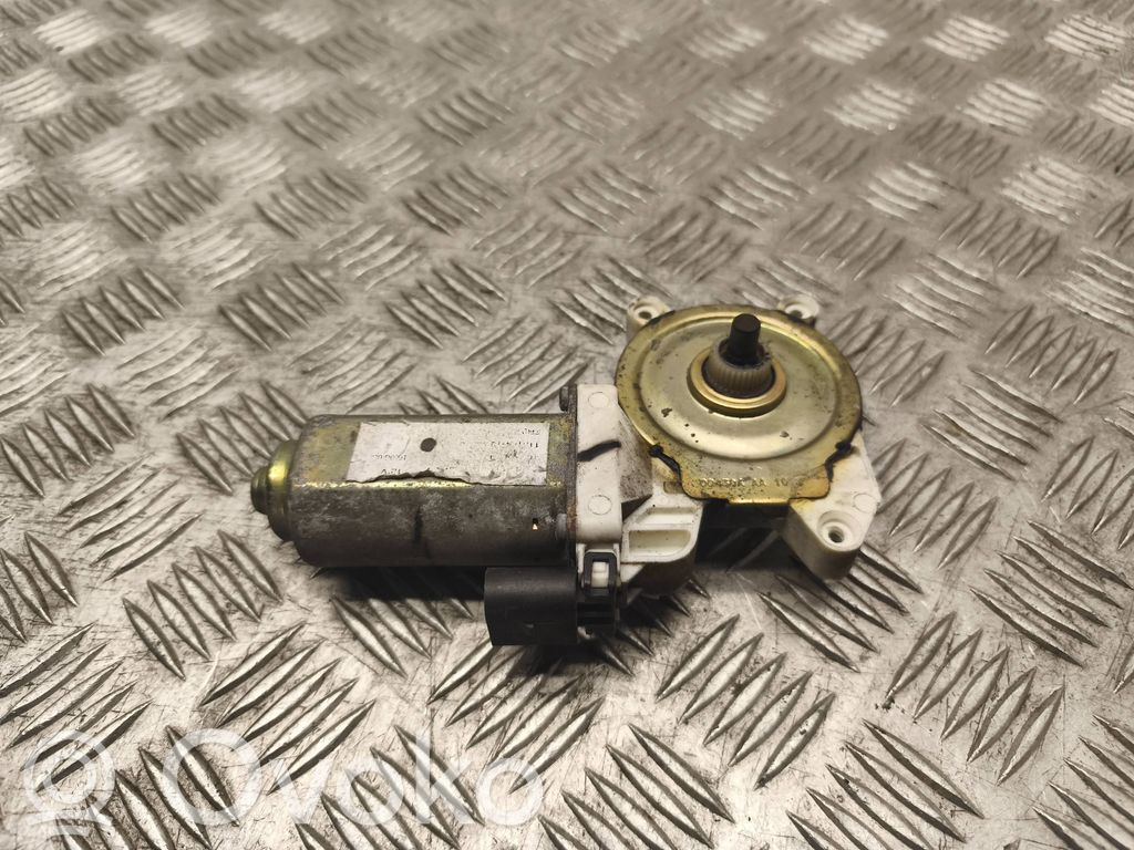 Ford Focus Motor del regulador de la ventanilla de la puerta delantera 