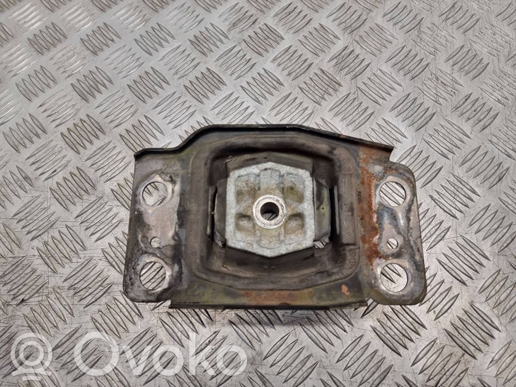 Ford S-MAX Engine mount bracket 