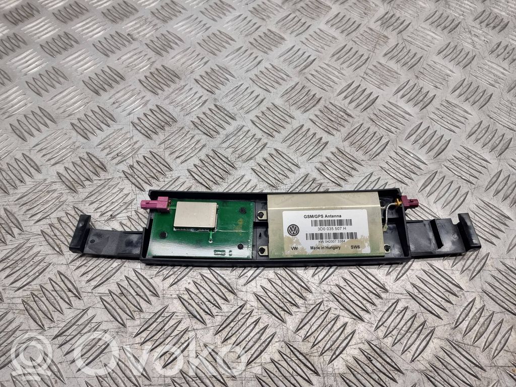 GPS-pystyantenni   3D0035507H,0420073384