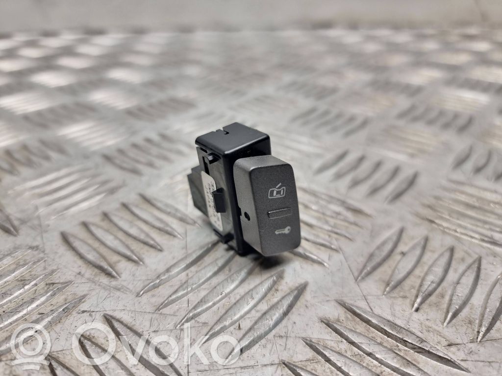 Volkswagen Phaeton Central locking switch button 