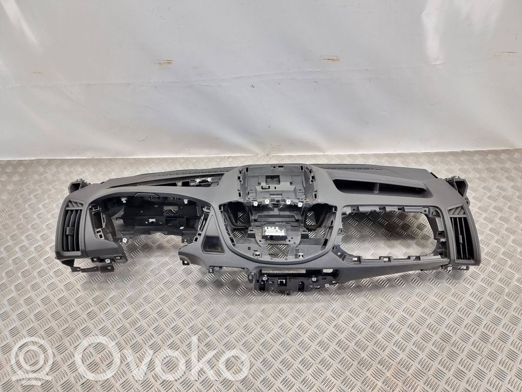 Ford Transit Панель 