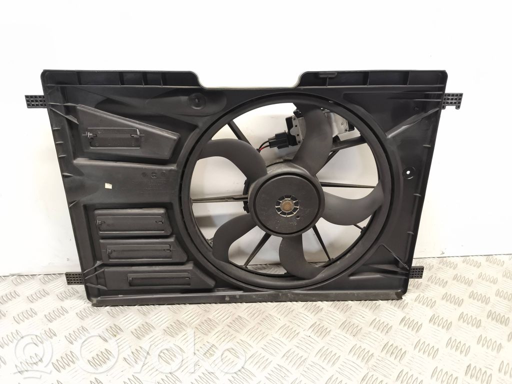 Ford Focus Radiator cooling fan shroud 