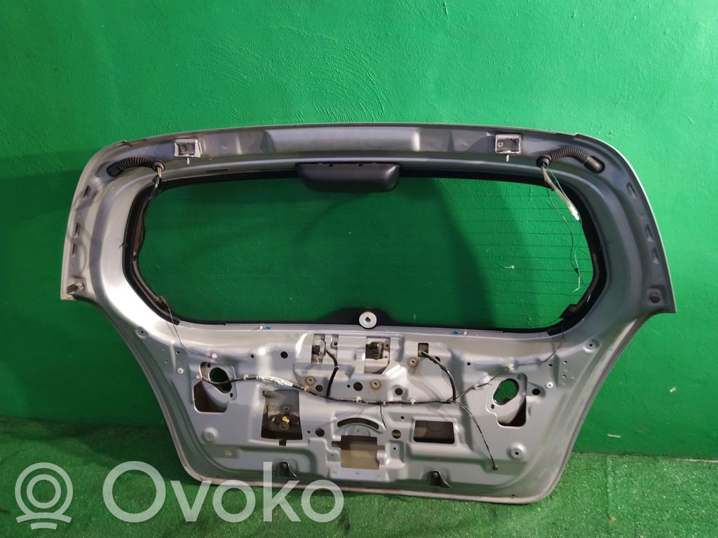 Suzuki Liana Puerta del maletero/compartimento de carga 