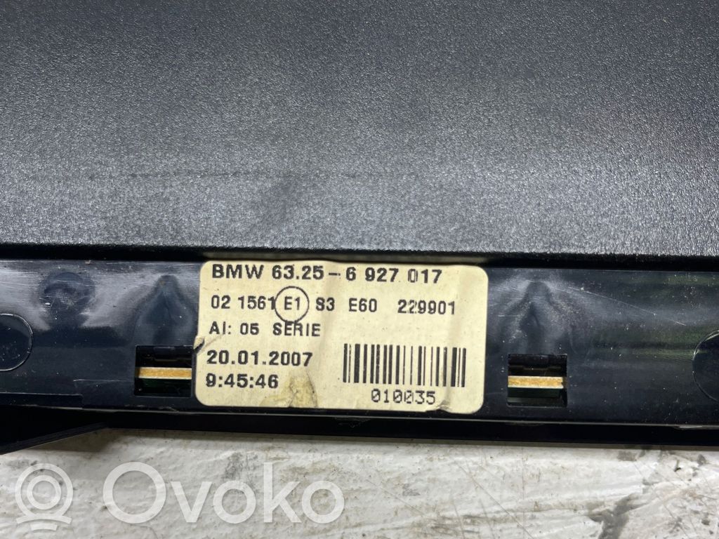 Trzecie światło stop   6927017,010035