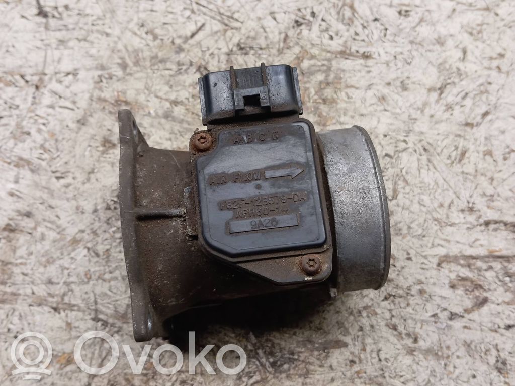 Mazda 626 Przepływomierz masowy powietrza MAF 