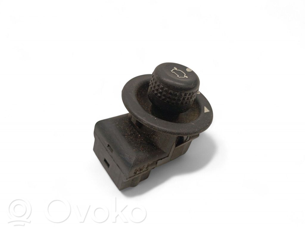 Ford Fiesta Wing mirror switch 