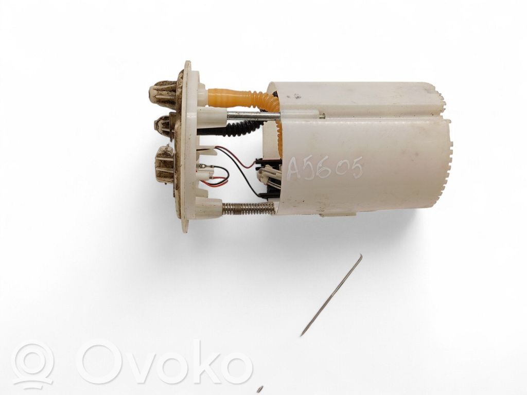 Renault Megane III Polttoaineen ruiskutuksen suurpainepumppu 