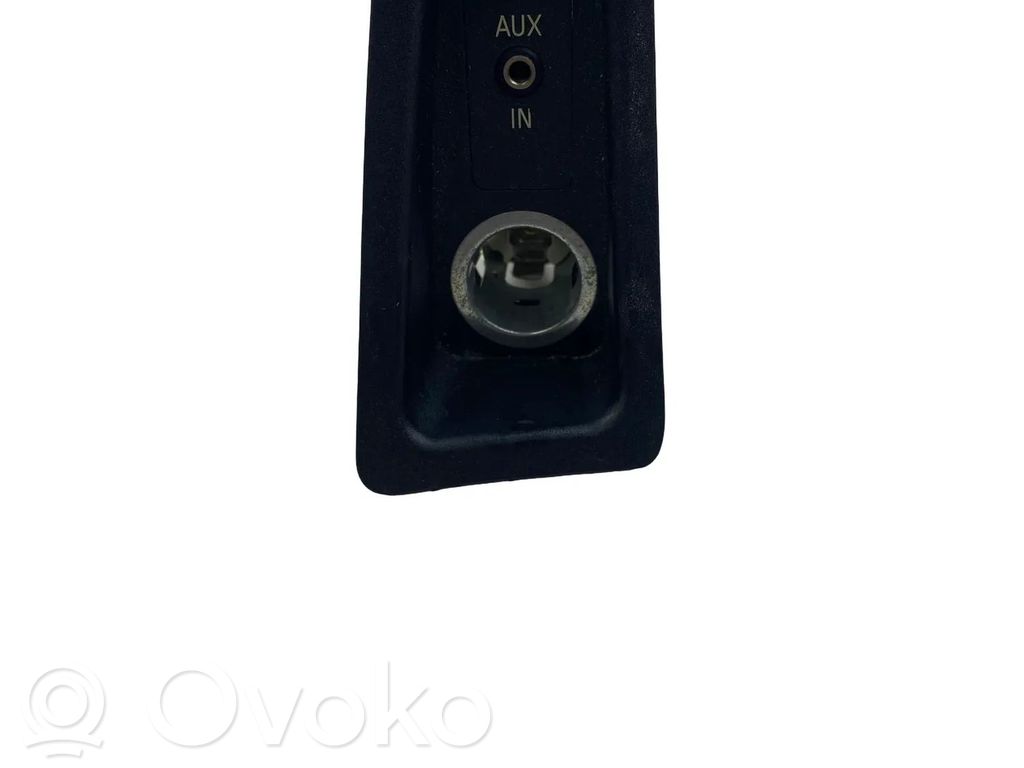 Разъем AUX   9110410