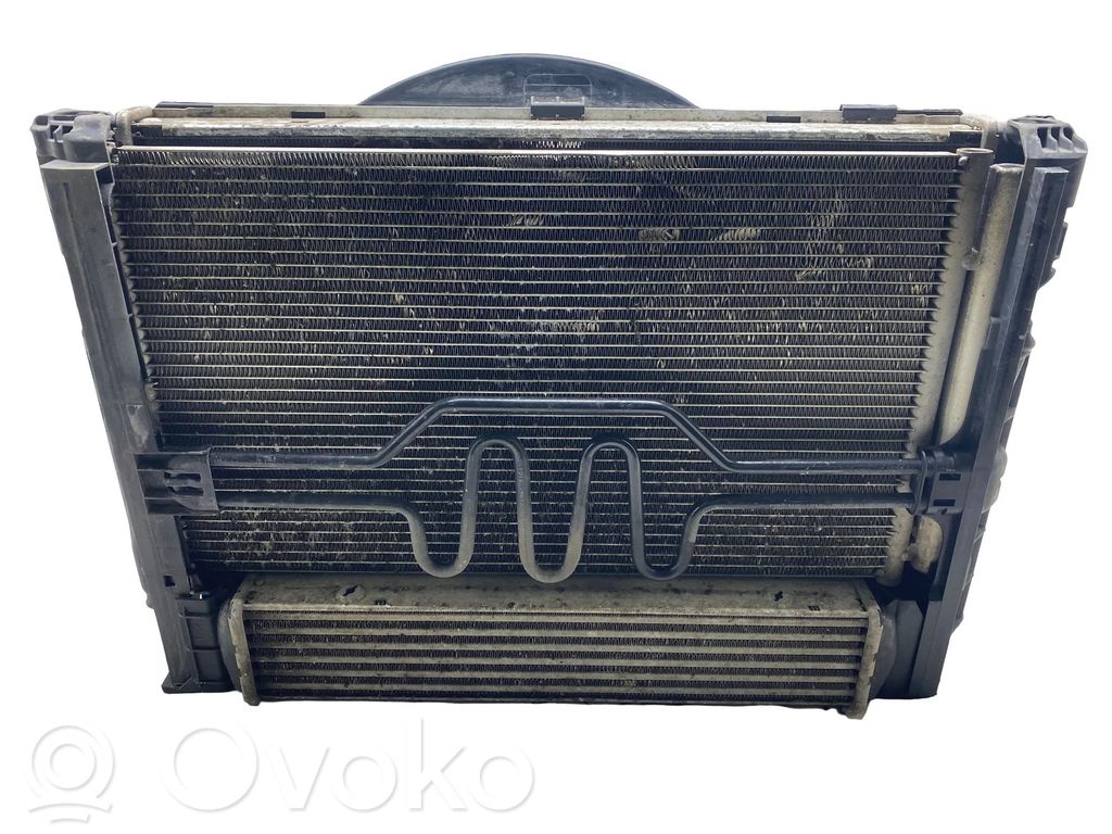 BMW 3 E90 E91 Radiatora komplekts 