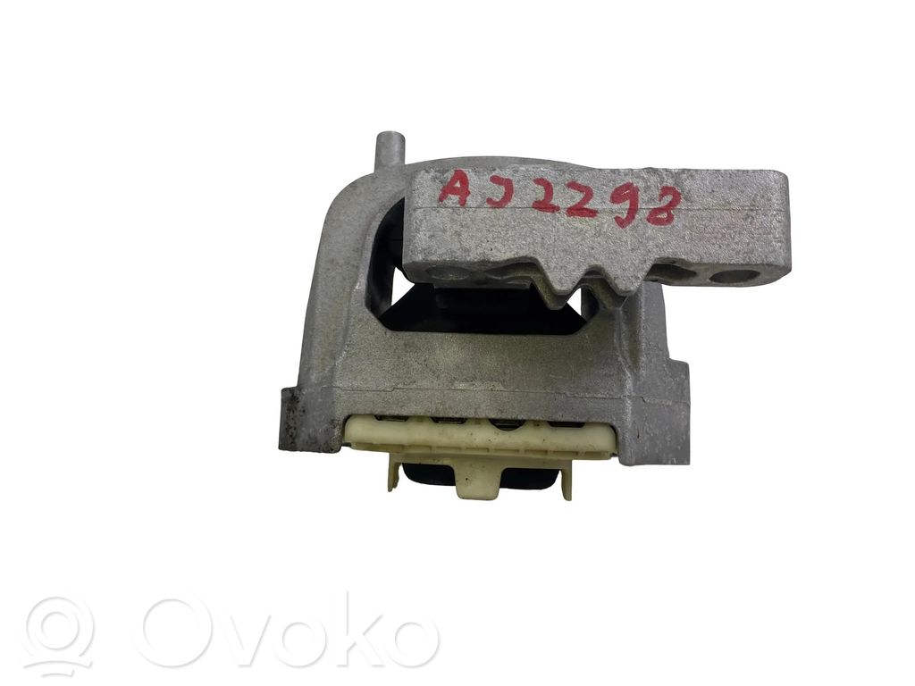 Seat Ibiza V (KJ) Engine mount bracket 