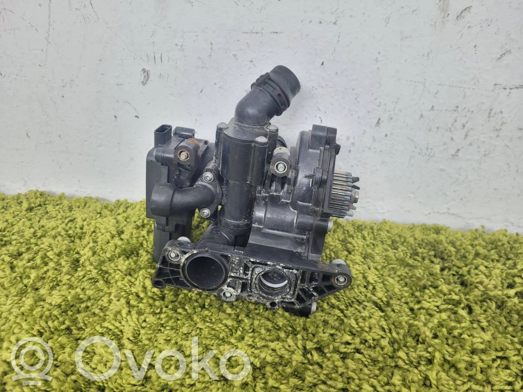 Vandens pompa   06L121005A,06L121111F
