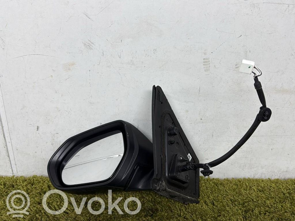 Toyota Yaris XP210 Front door electric wing mirror 