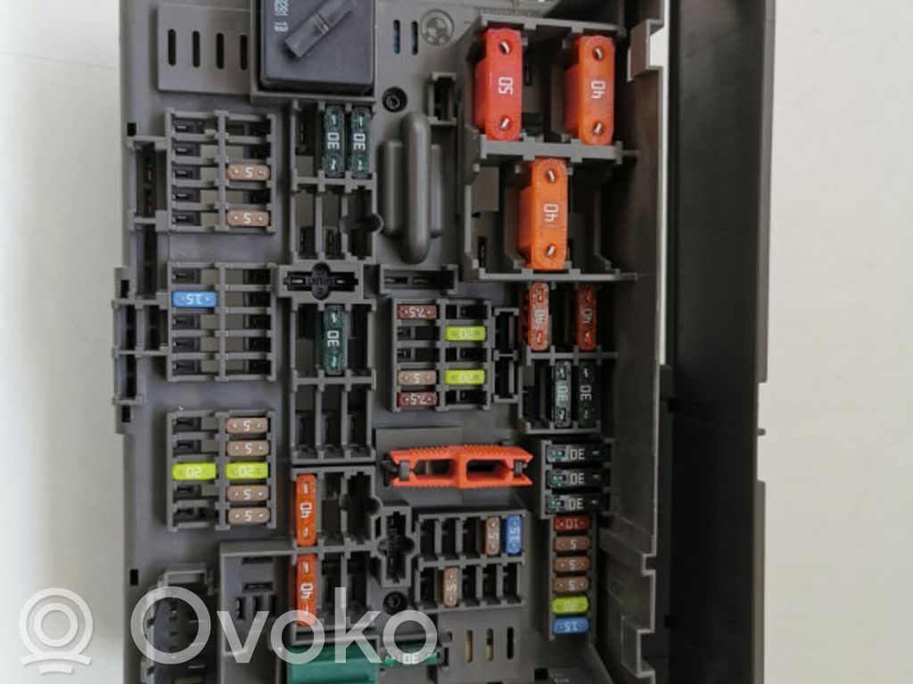 Fuse module   911944604,87712011020101