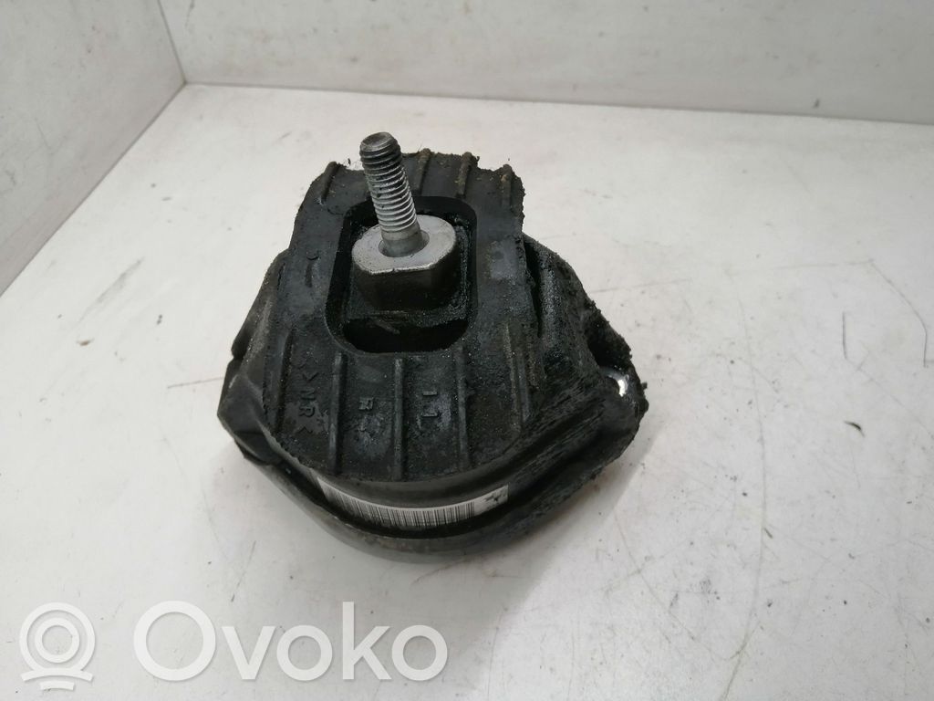 BMW 5 E60 E61 Engine mount bracket 