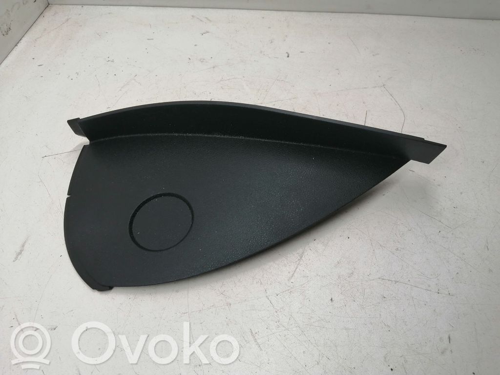 BMW 1 E81 E87 Panelės apdailos skydas (šoninis) 