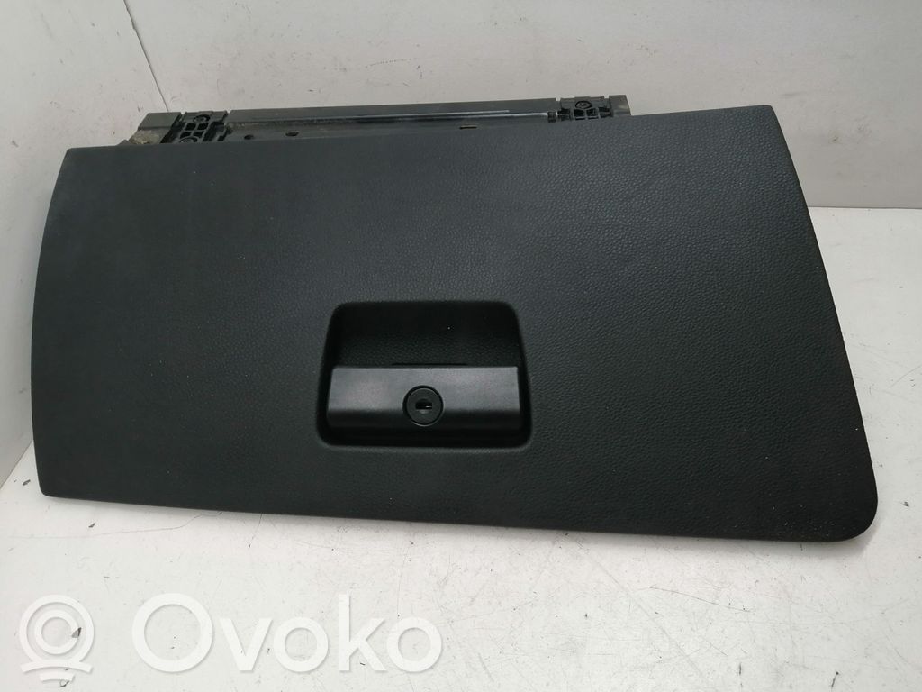 BMW 3 E90 E91 Glove box 