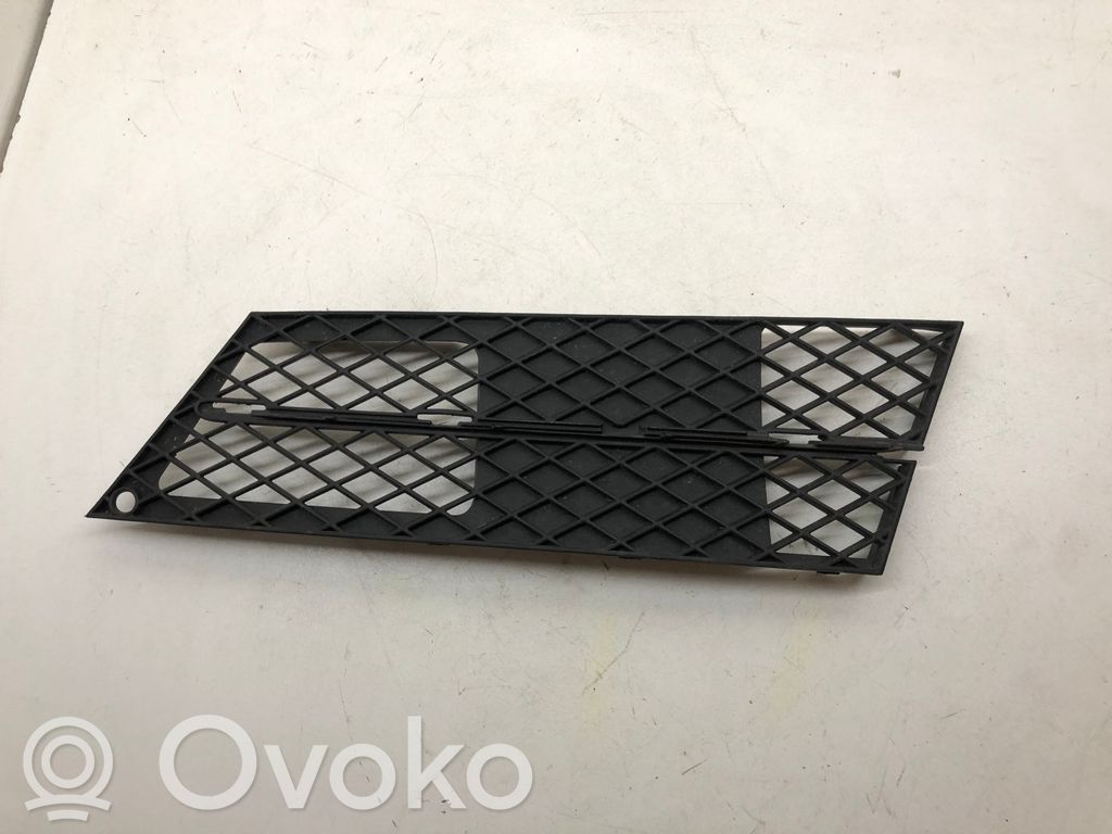 BMW 5 E60 E61 Grilă inferioară bară față 