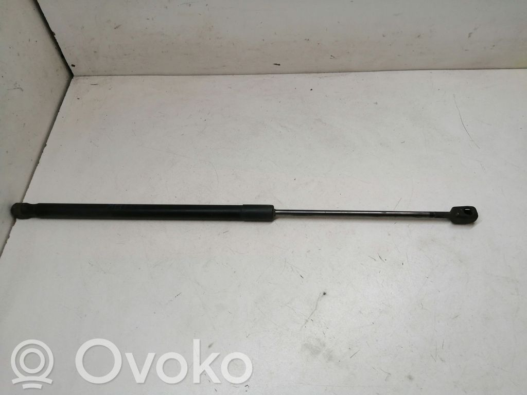 BMW 3 E90 E91 Tailgate/trunk strut/damper 