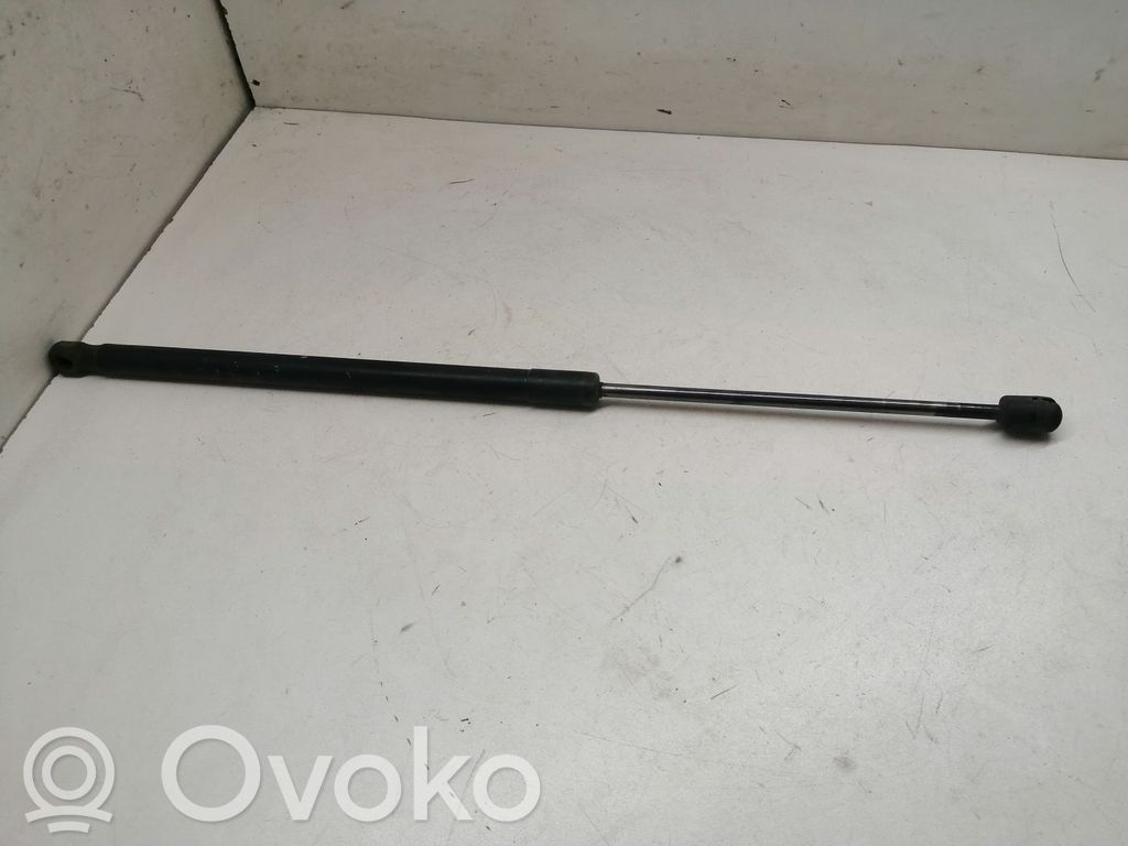 BMW 3 E90 E91 Tailgate/trunk strut/damper 