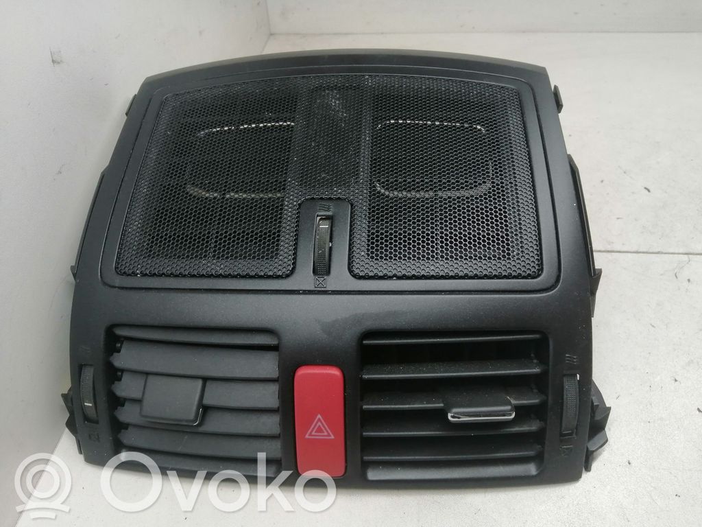 Toyota Auris E180 Grilă ventilație centrală 