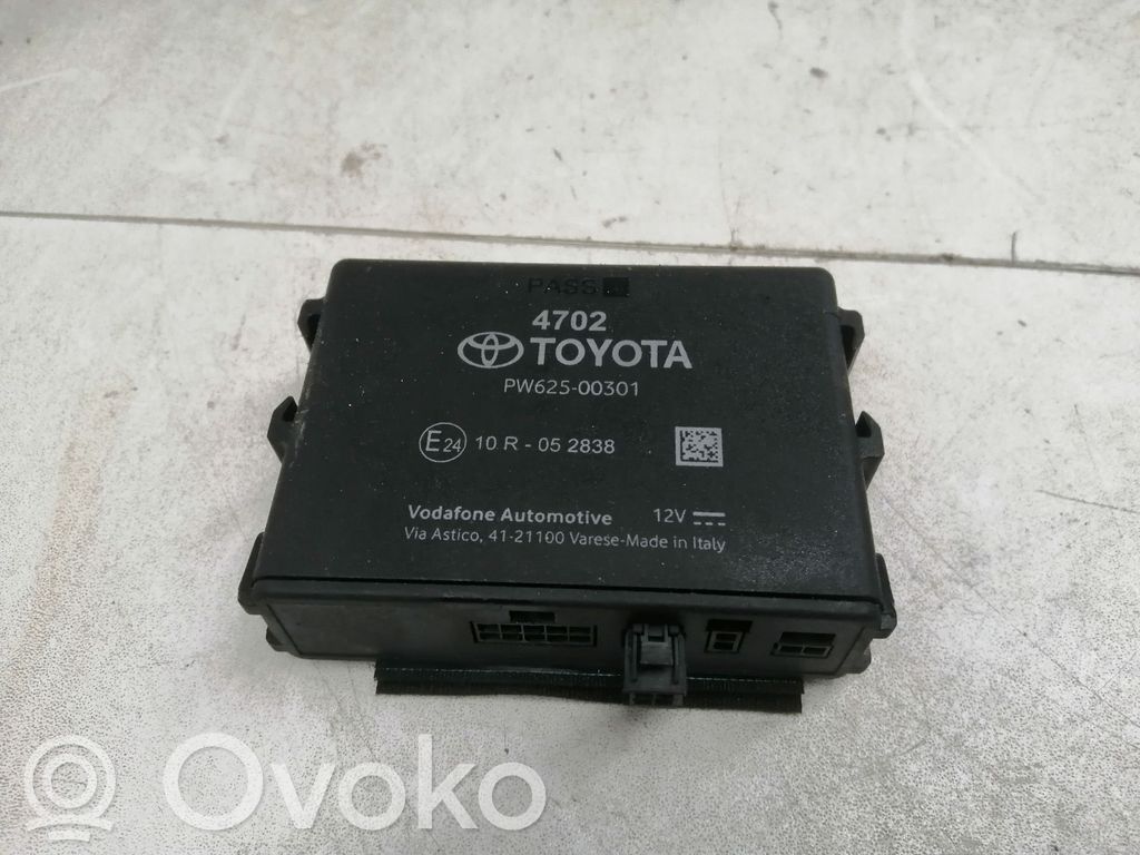 Toyota Auris E180 Other control units/modules 