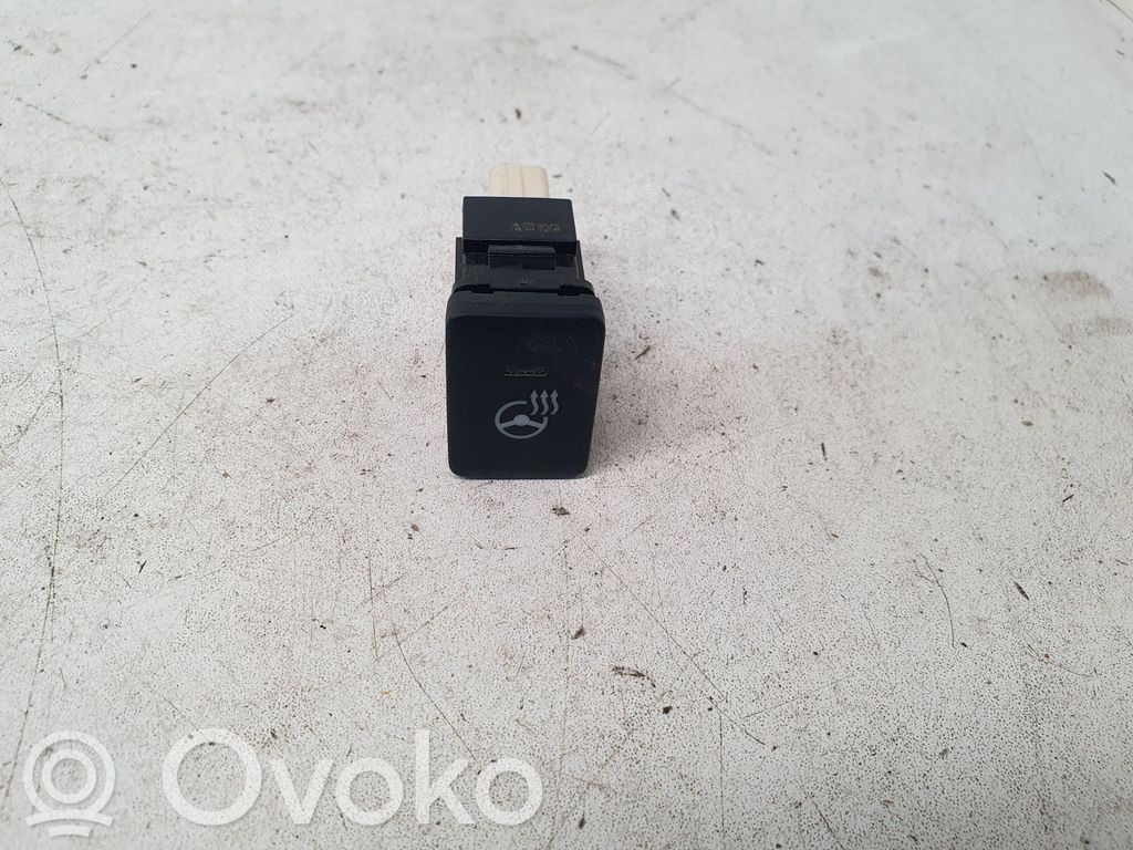 Tesla Model X Other switches/knobs/shifts 