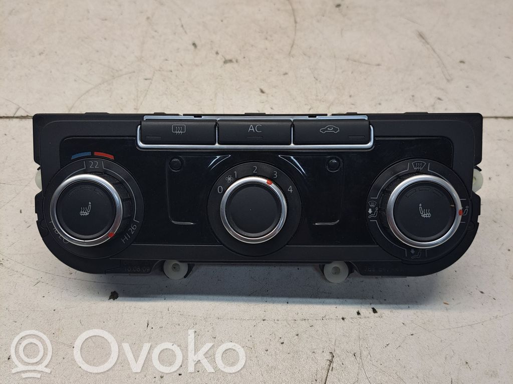 Volkswagen Golf VI Climate control unit 