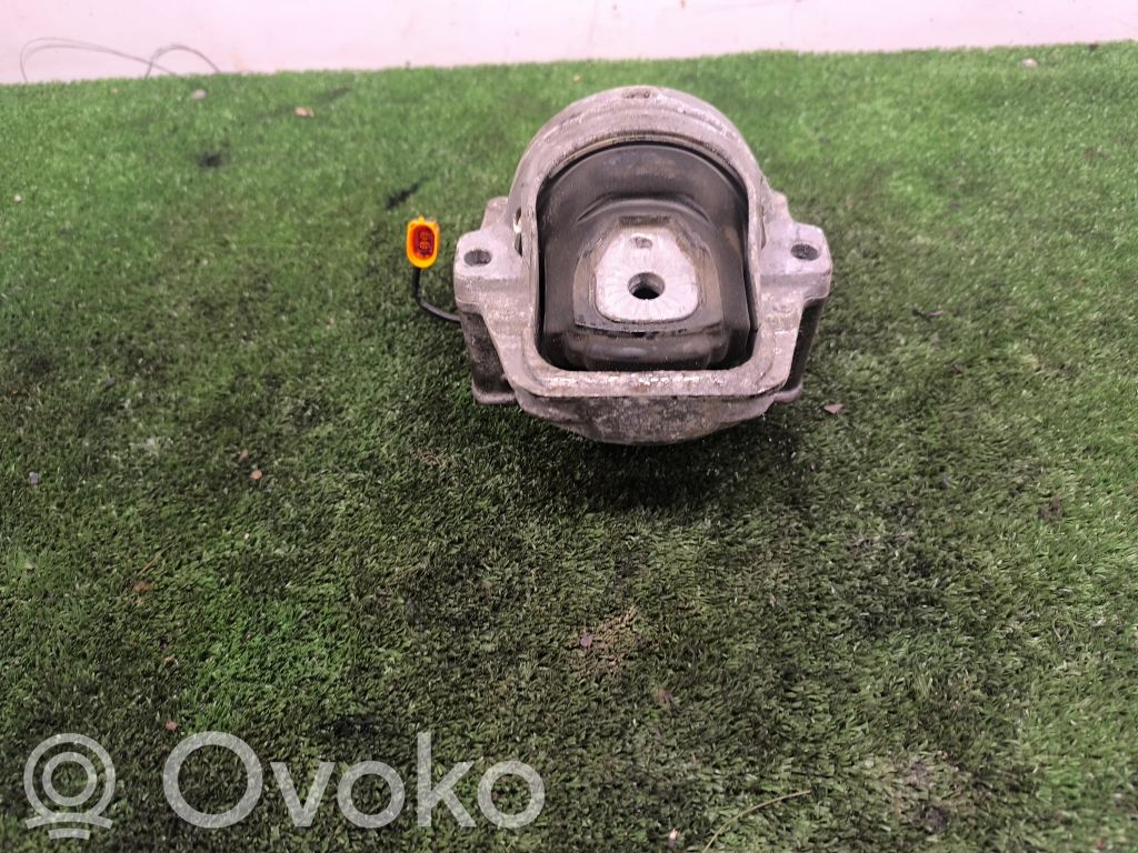 Audi A5 Sportback 8TA Engine mount bracket 