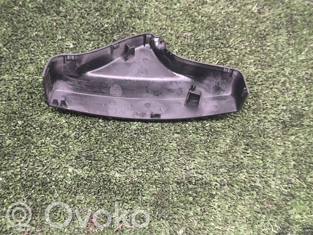 Embellecedor de espejo retrovisor   9223647