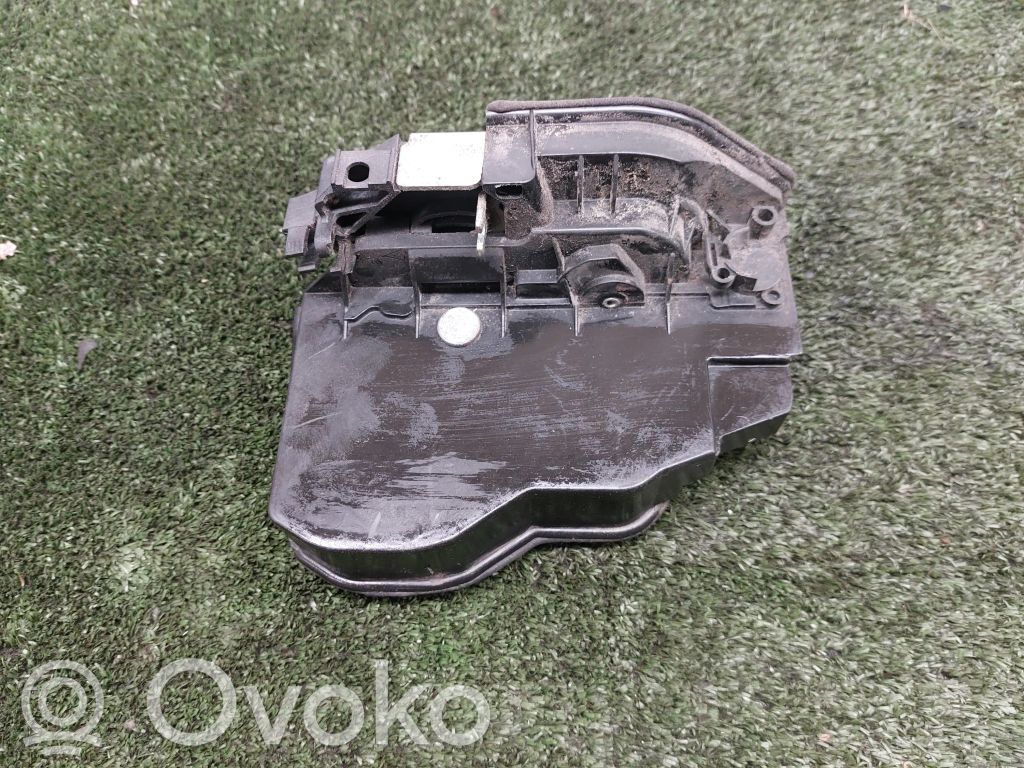 Front door lock   7167068