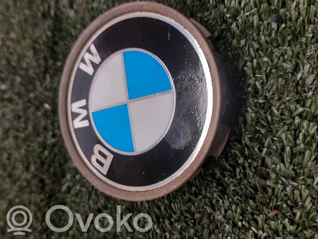 Original wheel cap   6768640