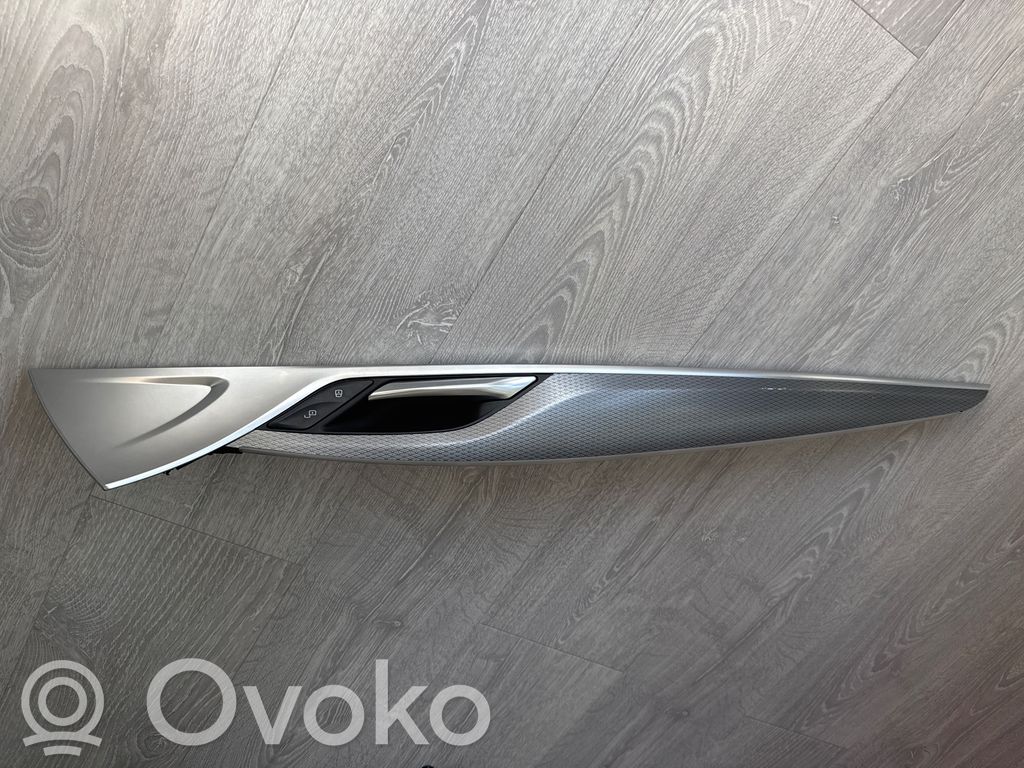 BMW 5 G30 G31 G38 Listwa drzwi przednich 